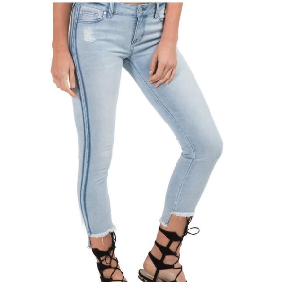 Elan Denim - Elan Mid-Rise Light Washed Skinny Jean Blue Medium